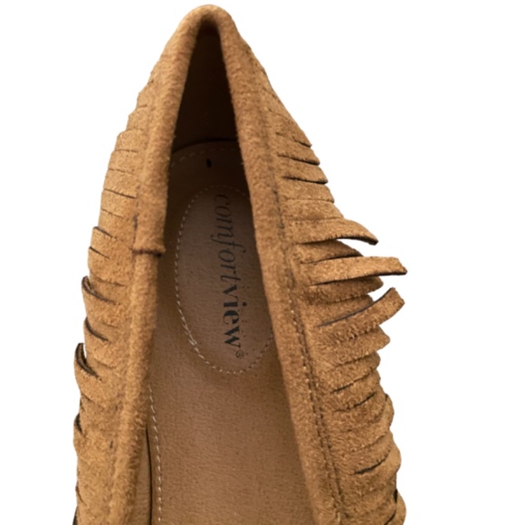 ComfortView Tan Fringe Trim Flats Size 10 W - Picture 4 of 7